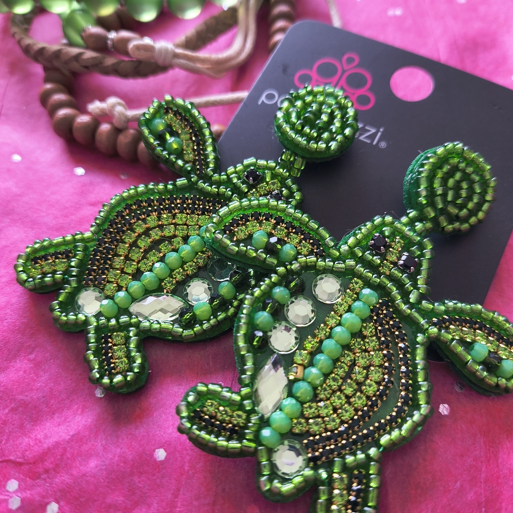 Beaded Bling Glam Turtle Earrings Set. Resort Sea Scape Vibe ..